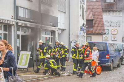 Stuttgart-Degerloch: Brand eines Verteilerkastens sorgt fuer starke Rauchentwicklung